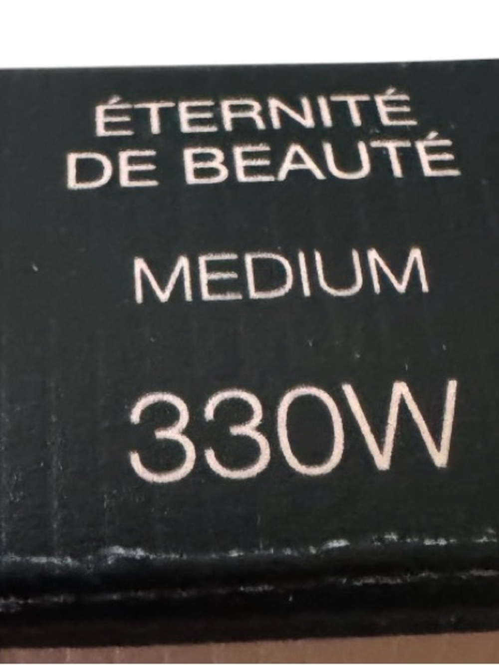 Gucci Éternité De Beauté Foundation — 330W medium - Picture 6 of 8
